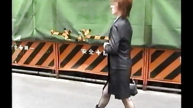 این دختر با استفاده از میز ماساژ ، مشتری را انجام می فیلمسکسی دکتر دهد.