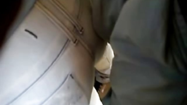 لعنتی در ایوان پزشکان سکسی و در پایان به دست یک دختر می رسد.