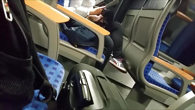 زیبایی امالی فیلم سکس با دکتر را اغوا کرد.