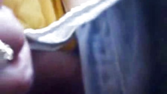 دختران را در سکس جلوی دکتر یک هتل می ریزد.