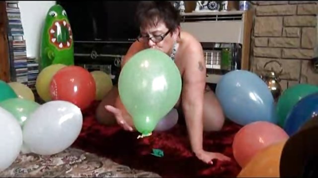 آنا تیلور Fucks یک مربی است. sexبا دکتر